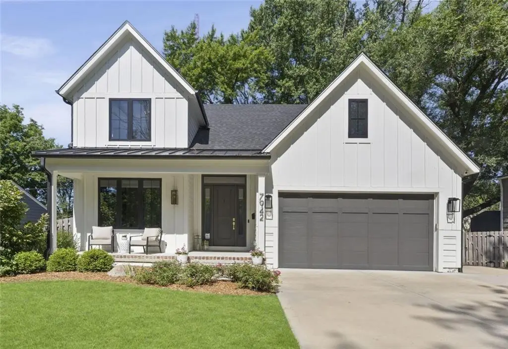7942 Reinhardt Lane, Prairie Village, KS 66208 - #1