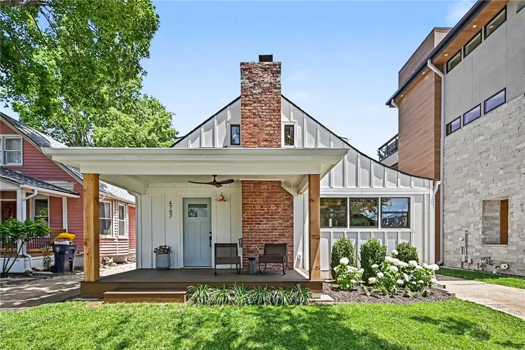 4707 Terrace Street, Kansas City, MO 64112 - #1