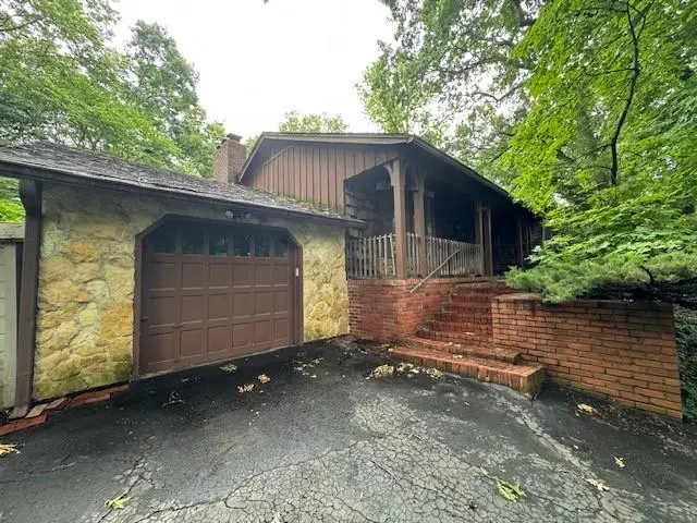 6525 Burnham Street, Merriam, KS 66202 - #1
