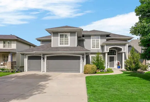 10877 S Barth Road, Olathe, KS 66061