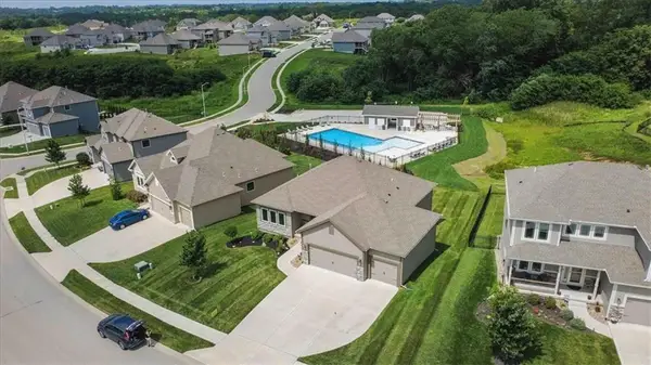 10308 N Corrington Avenue, Kansas City, MO 64156