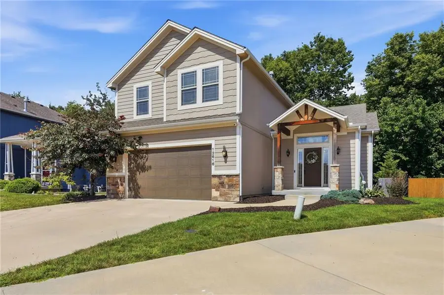 12616 Charlotte Street, Kansas City, MO 64146 - #2