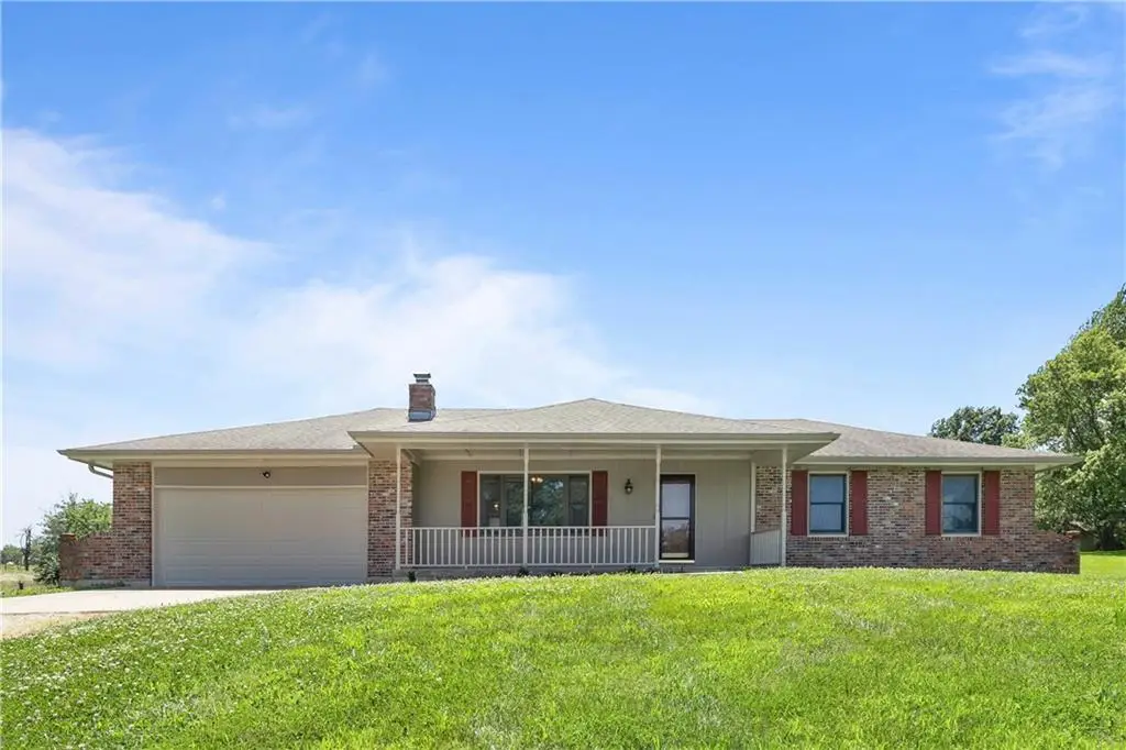 8 NW 515 Road, Warrensburg, MO 64093 - #1