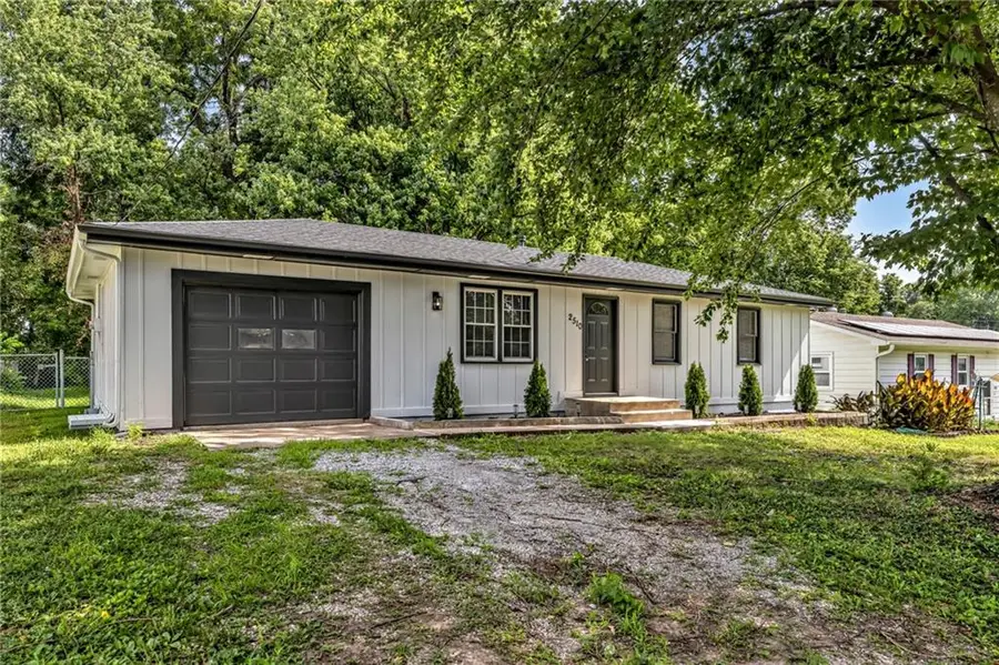 2510 Hillside Street, Lexington, MO 64067 - #2