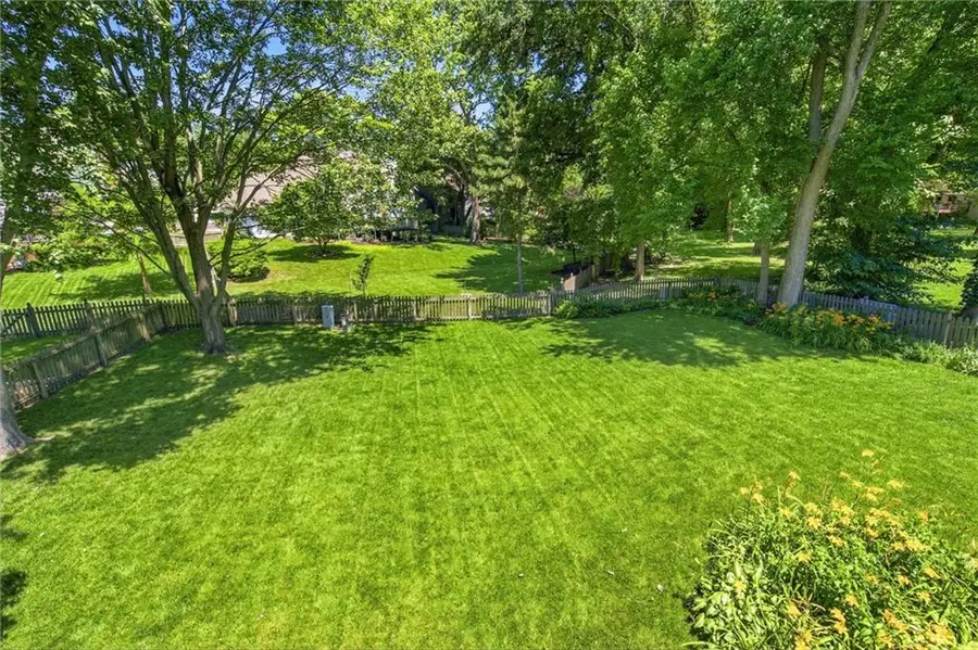 8412 W 116th Terrace, Overland Park, KS 66210 - #3