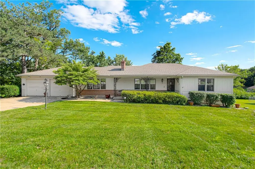 1301 W 100th Terrace, Kansas City, MO 64114 - #1