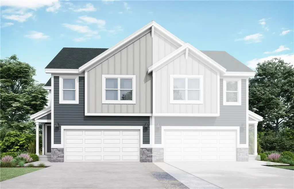 1423 S 4th Street E, Louisburg, KS 66053 - #1