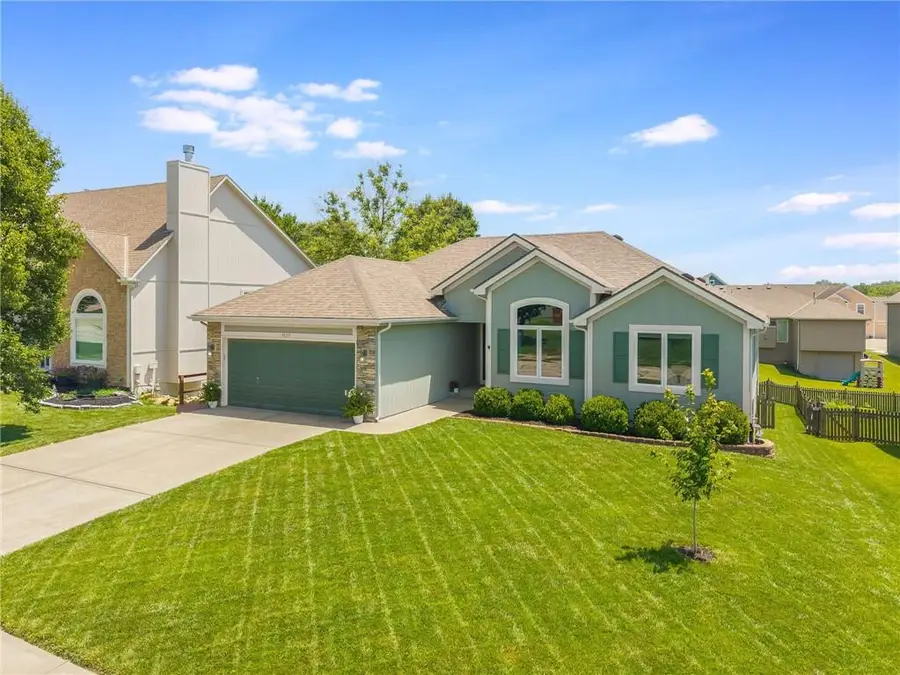 14609 N Derby Road, Smithville, MO 64089 - #2