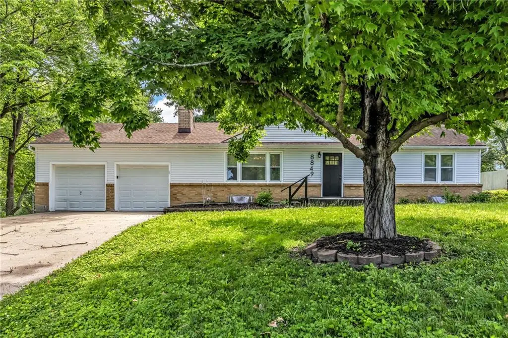 8849 N Locust Street, Kansas City, MO 64155 - #1