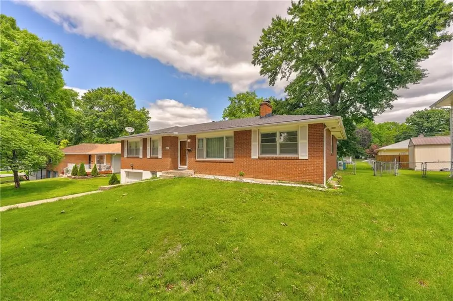1601 N 81st Terrace, Kansas City, KS 66112 - #2