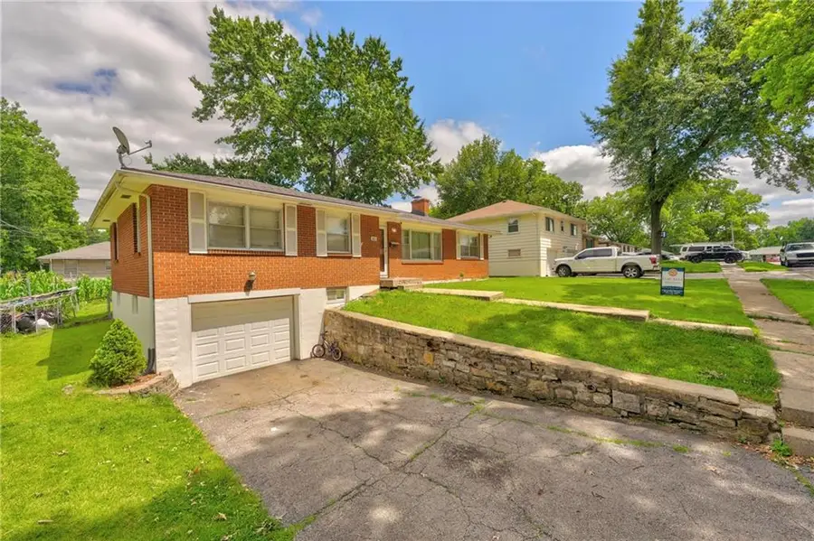 1601 N 81st Terrace, Kansas City, KS 66112 - #3