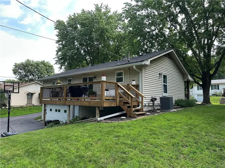 5606 Ripley Street, Saint Joseph, MO 64506 - #2
