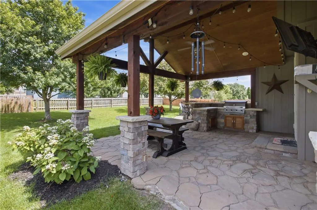 5537 Aminda Street, Shawnee, KS 66226 - #1