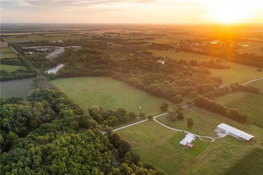 2354 NW County Rd 1502 (tract 2) Road, Butler, MO 64730 - #2