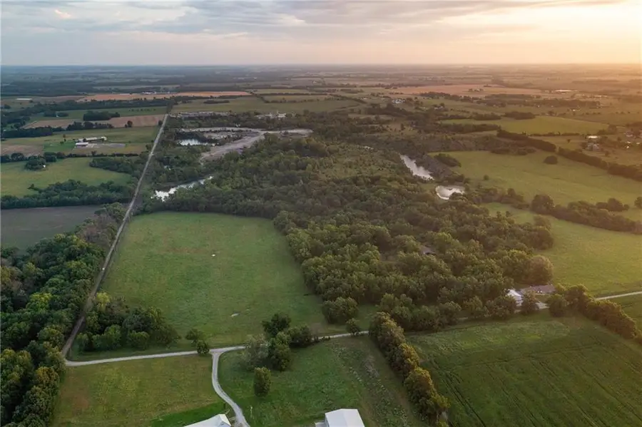 2354 NW County Rd 1502 (tract 2) Road, Butler, MO 64730 - #3