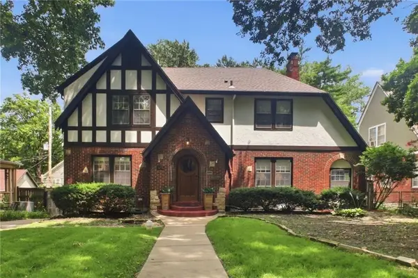 6215 Mcgee Street, Kansas City, MO 64113