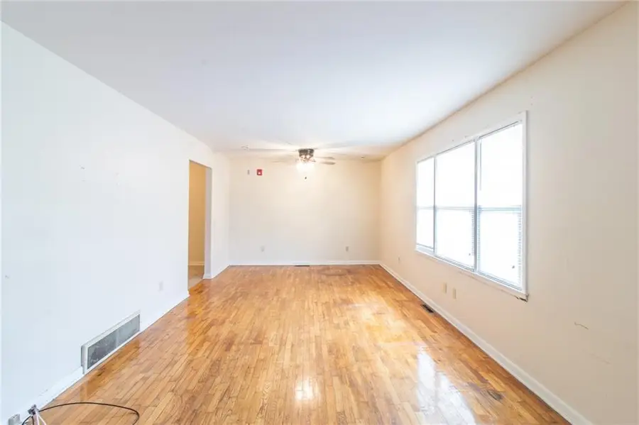 403 W South Street, Warrensburg, MO 64093 - #3
