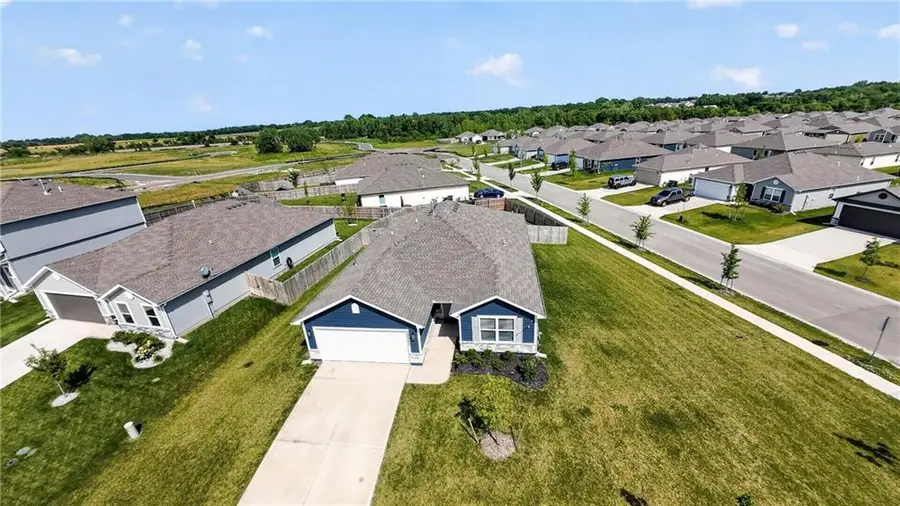 19341 Belford Street, Spring Hill, KS 66083 - #3