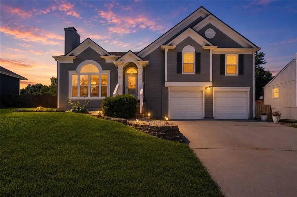 2137 SE 7th Street, Lees Summit, MO 64063 - #1