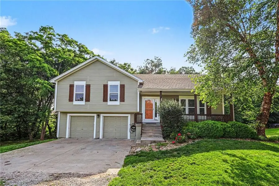 5871 SW Walnut Cove, Trimble, MO 64492 - #2