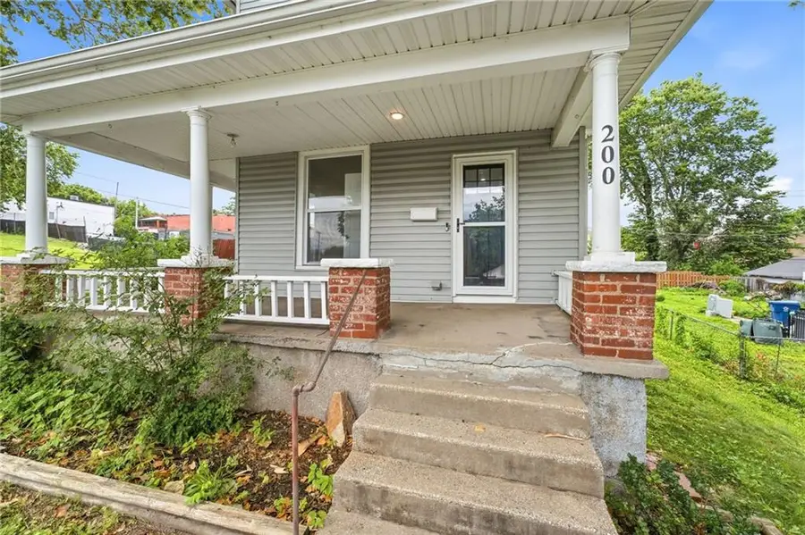 200 N 16th Street, Kansas City, KS 66102 - #2