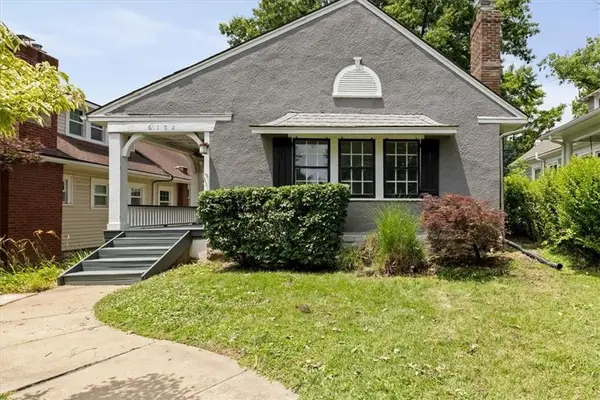 6152 Locust Street, Kansas City, MO 64110
