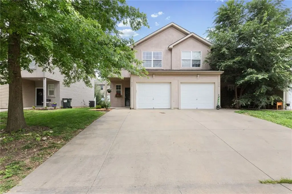 228 N 4th Terrace, Louisburg, KS 66053 - #1