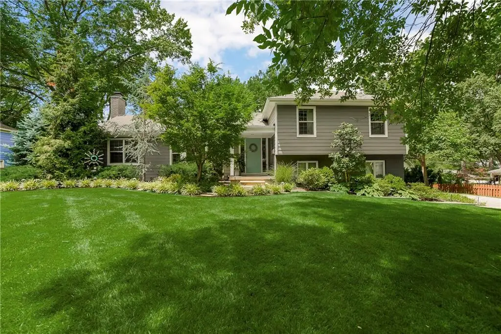 9104 Ensley Lane, Leawood, KS 66206 - #1