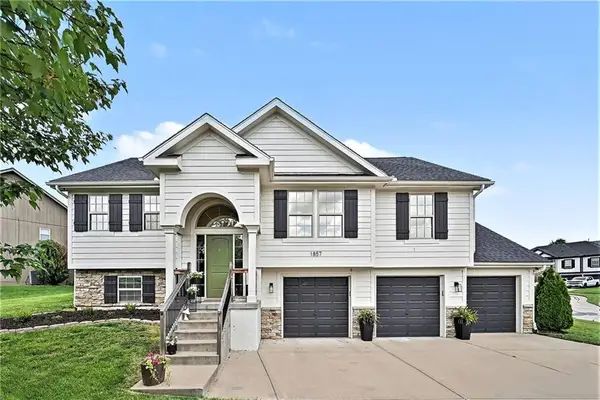 1857 Shannon Drive, Liberty, MO 64068