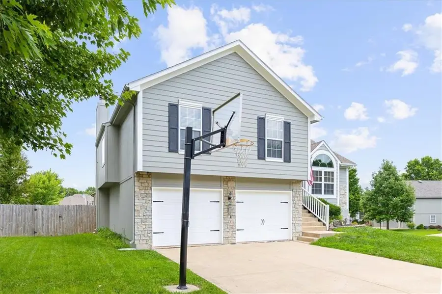 1300 SE Princeton Drive, Lees Summit, MO 64081 - #3