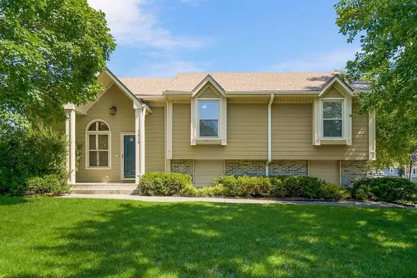 1840 SE 7th Street, Lee's Summit, MO 64063