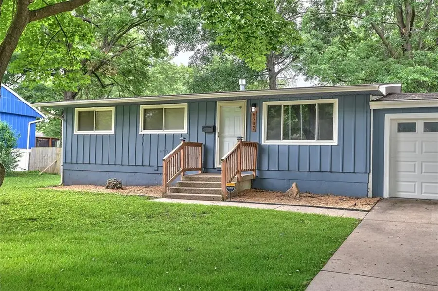 8707 E 91st Terrace, Kansas City, MO 64138 - #2