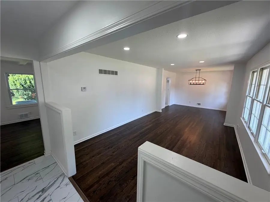 7509 E 100th Street, Kansas City, MO 64134 - #2