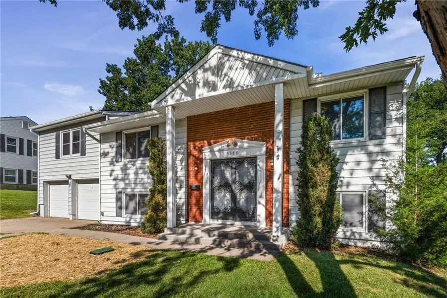 5388 N Palmer Avenue, Kansas City, MO 64119 - #2