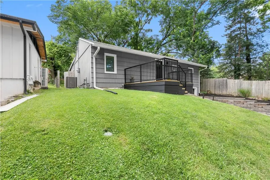 4504 Liberty Street, Kansas City, MO 64111 - #3