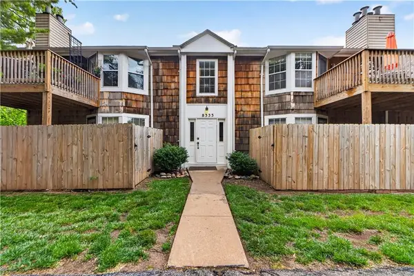 8333 Lowell Avenue #2, Overland Park, KS 66212