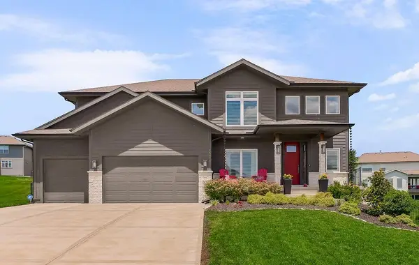 25470 W 114th Court, Olathe, KS 66061