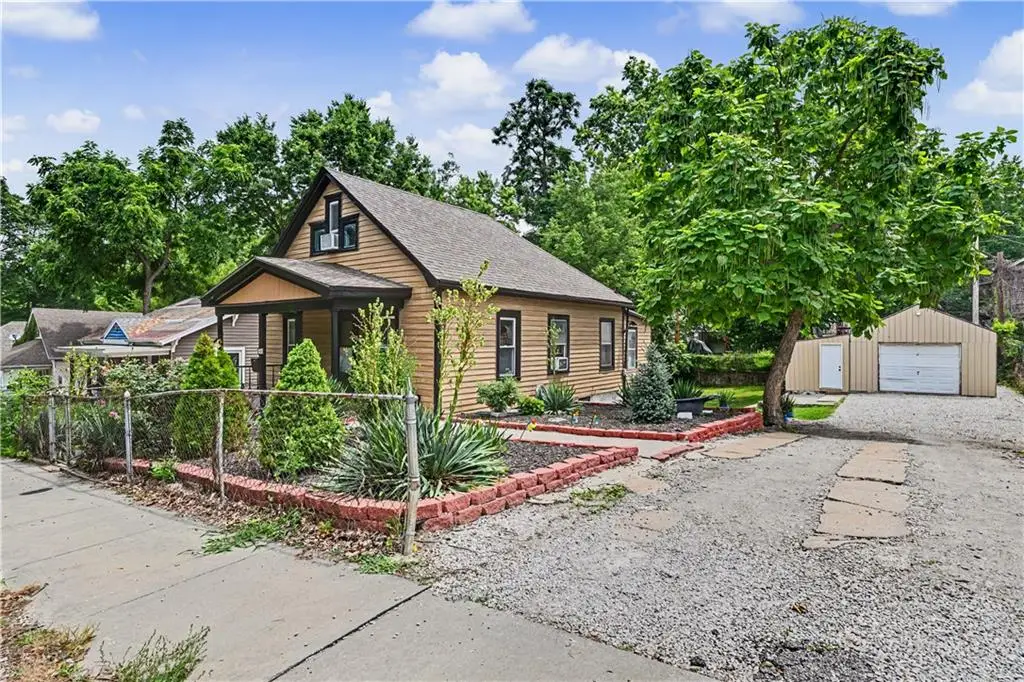 1501 N 23rd Street, Kansas City, KS 66102 - #1