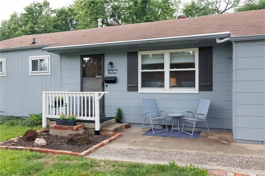 8614 Bristol Avenue, Kansas City, MO 64138 - #2