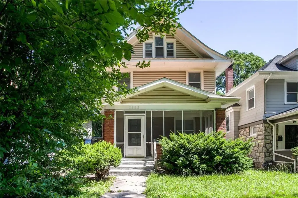 3222 E 28th Street, Kansas City, MO 64128 - #1