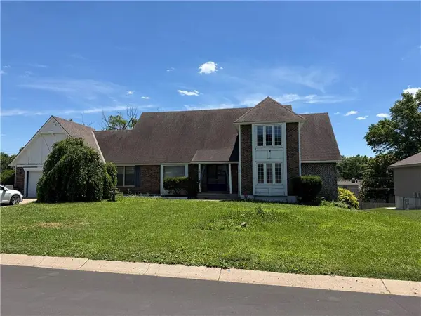 15111 E 44th Street, Independence, MO 64055