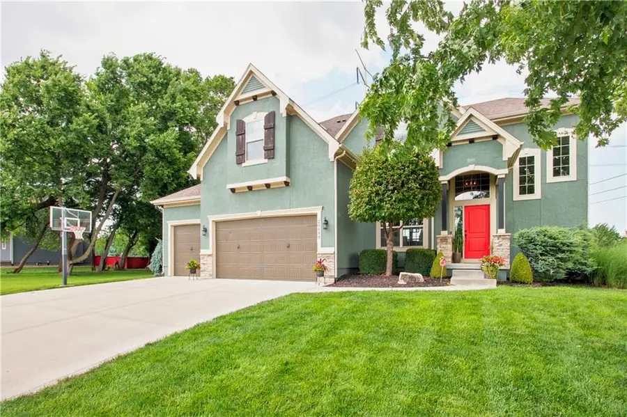 20648 W 107th Place, Olathe, KS 66061 - #2