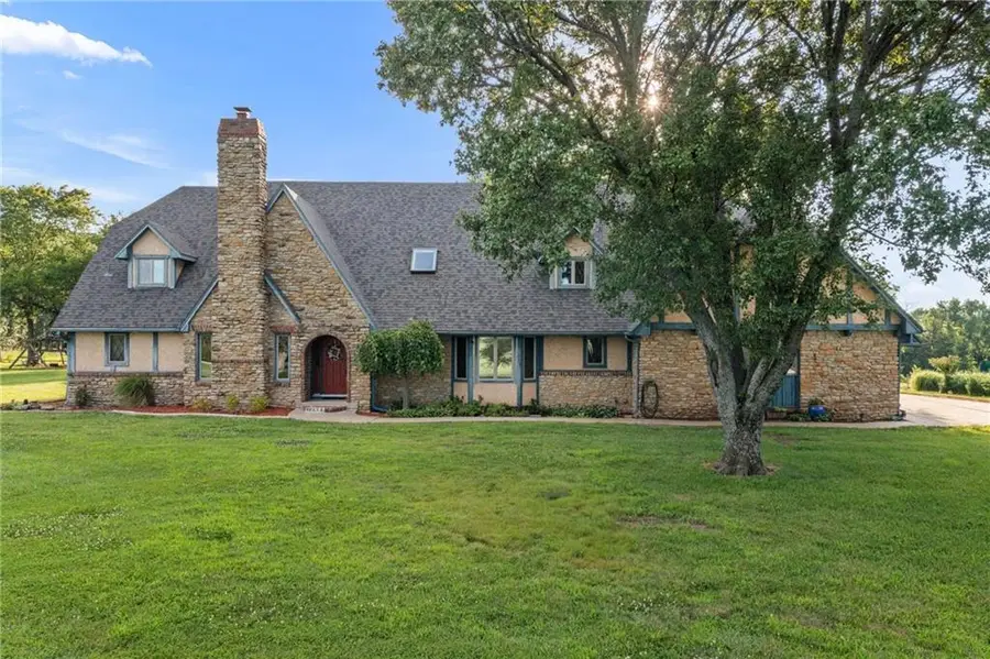 21898 Sunflower Road, Edgerton, KS 66021 - #2