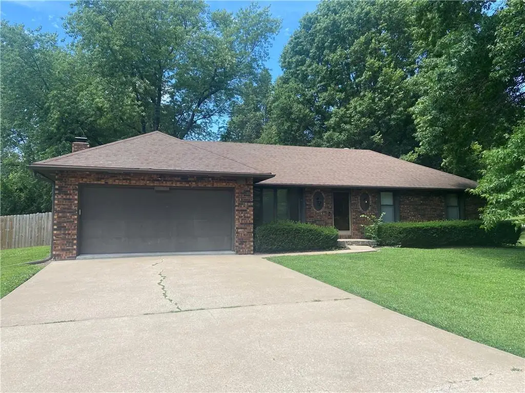 3313 Pickett Road, Saint Joseph, MO 64503 - #1