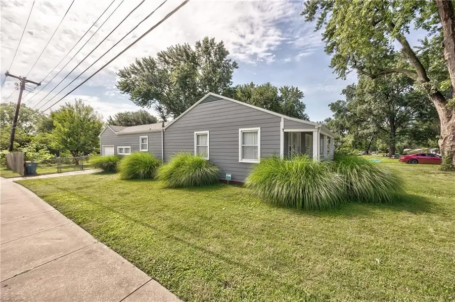 7101 Maple Street, Overland Park, KS 66204 - #3