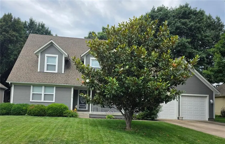 112 SE Nottingham Court, Lees Summit, MO 64063 - #2