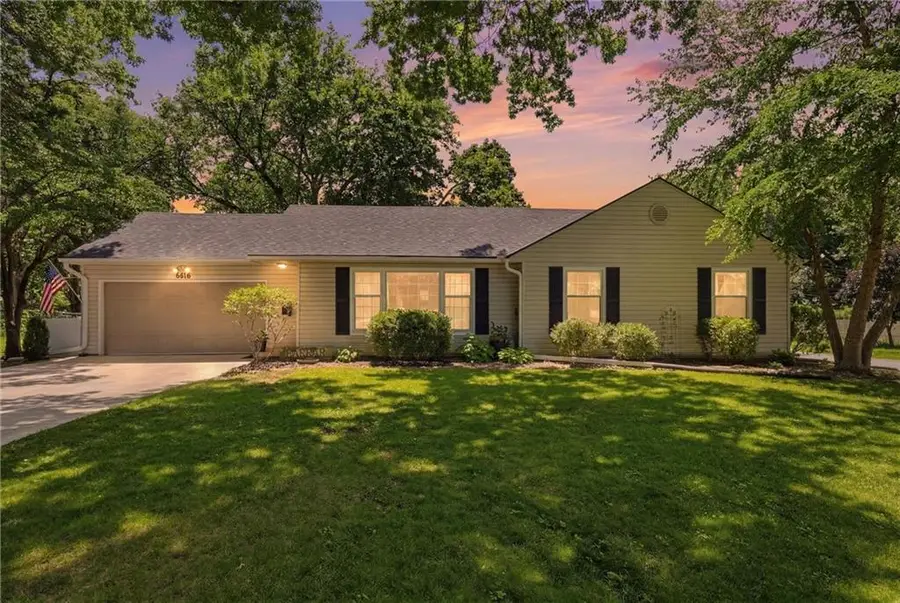 5615 W 70th Terrace, Prairie Village, KS 66208 - #2