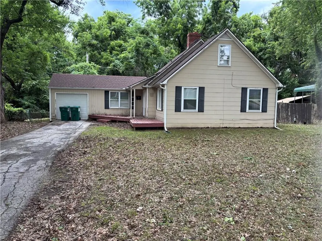 8732 E 73rd Terrace, Raytown, MO 64133 - #1