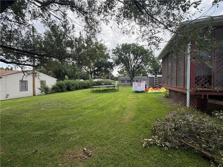 1701 Bryan Street, Chillicothe, MO 64601 - #2