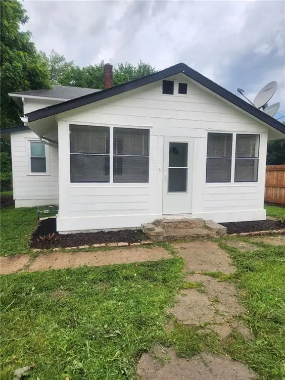 1108 S Harris Avenue, Independence, MO 64054 - #1